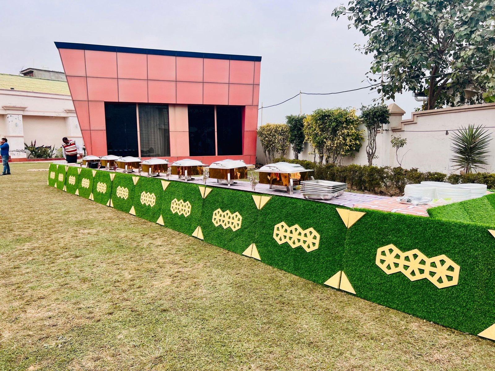 Sangam Resort Green Lawn
